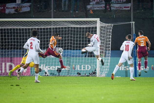 Fußball, WM Quali, San Marino - England November 15, 2021, San Marino, Republic of San Marino: San Marino s Filippo Fabbri scores auto goal after England s Emile Smith Rowe tries to score during the FIFA World Cup, WM, Weltmeisterschaft, Fussball Qatar 2022 World Cup qualifiers - San Marino vs England at the San Marino Stadium in San Marino, Republic of San Marino, 15 November 2021.ANSA ETTORE GRIFFONI San Marino Republic of San Marino - ZUMAa110 20211115_zaf_a110_072 Copyright: xEttorexGriffonix