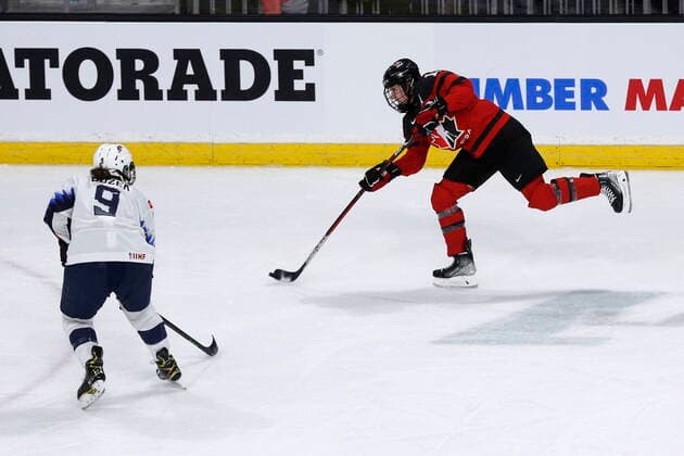 November 21, 2021, Kingston, Ontario, Canada: Canada s Brianne Jenner (19) takes a wrist shot during second period action of the Rivalry series against the United States, in Kingston, Ont., Sunday, Nov. 21, 2021. Canada News - November 21, 2021 - ZUMAc35_ 0142513090st Copyright: xLarsxHagbergx