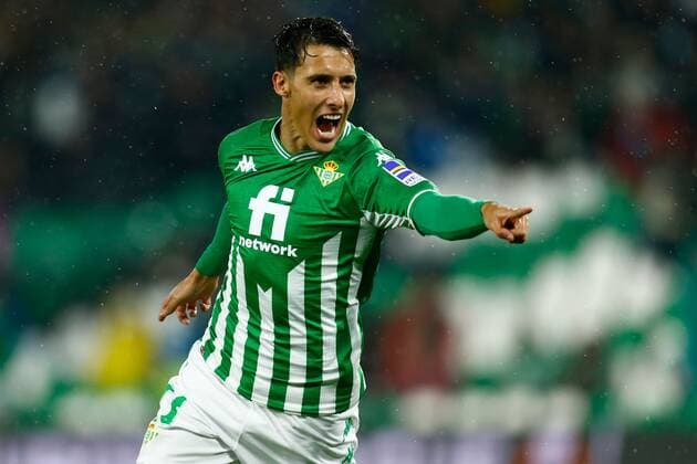Mandatory Credit: Photo by Pressinphoto Shutterstock (12618144b) Cristian Tello of Real Betis celebrates his goal Real Betis v Ferencvaros TC, UEFA Europa League 2021-2022, date 5. Football, Benito Villamarin Stadium, Sevilla, Spain - 25 Nov 2021 Editorial use only Real Betis v Ferencvaros TC, UEFA Europa League 2021-2022, date 5. Football, Benito Villamarin Stadium, Sevilla, Spain - 25 Nov 2021 Editorial use only Copyright: xPressinphoto Shutterstockx 12618144b