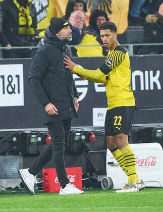 Marco Rose, head coach, Chef - Trainer BVB Jude BELLINGHAM , Nr. 22 BVB in the match BORUSSIA DORTMUND - FC BAYERN MÜNCHEN 1.German Football League on Dec 04, 2021 in Dortmund, Germany Season 2021 2022, matchday 14, 1.Bundesliga, 14.Spieltag, BVB, FCB