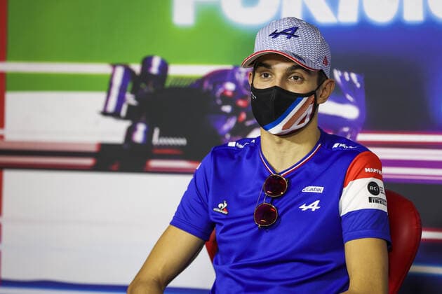 OCON Esteban (fra), Alpine F1 A521, portrait, Thursday press conference, PK, Pressekonferenz during the Formula 1 Etihad Airways Abu Dhabi Grand Prix 2021, 22th round of the 2021 FIA Formula One World Championship, WM, Weltmeisterschaft from December 10 to 12, 2021 on the Yas Marina Circuit, in Yas Island, Abu Dhabi - F1 - ABU DHABI GRAND PRIX 2021 DPPI Panoramic 00121045_AV6_4494.jpg