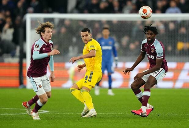 Mandatory Credit: Photo by Jed Leicester Shutterstock (12637592at) Alex Kral and Aji Alese of West Ham West Ham United v Dinamo Zagreb, UEFA Europa League, Group H, Football, London Stadium, London, UK - 09 Dec 2021 EDITORIAL USE ONLY No use with unauthorised audio, video, data, fixture lists, club league logos or live services. Online in-match use limited to 120 images, no video emulation. No use in betting, games or single club league player publications. West Ham United v Dinamo Zagreb, UEFA Europa League, Group H, Football, London Stadium, London, UK - 09 Dec 2021 EDITORIAL USE ONLY No use with unauthorised audio, video, data, fixture lists, club league logos or live services. Online in-match use limited to 120 images, no video emulation. No use in betting, games or single club league player publications. Copyright: xJedxLeicester Shutterstockx 12637592at