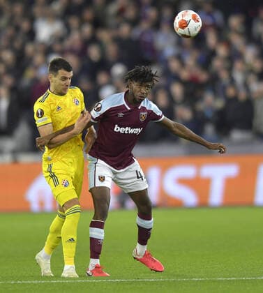 Mandatory Credit: Photo by James GriffithsWest Ham United Shutterstock (12637613ai) Ajibola Alese of West Ham United in action West Ham United v Dinamo Zagreb, UEFA Europa League, Group H, Football, London Stadium, London, UK - 09 Dec 2021 EDITORIAL USE ONLY No use with unauthorised audio, video, data, fixture lists, club league logos or live services. Online in-match use limited to 120 images, no video emulation. No use in betting, games or single club league player publications. West Ham United v Dinamo Zagreb, UEFA Europa League, Group H, Football, London Stadium, London, UK - 09 Dec 2021 EDITORIAL USE ONLY No use with unauthorised audio, video, data, fixture lists, club league logos or live services. Online in-match use limited to 120 images, no video emulation. No use in betting, games or single club league player publications. Copyright: xJamesxGriffithsWestxHamxUnited Shutterstockx 12637613ai