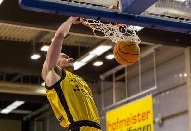 Daniel Keppeler (Tigers Tuebingen, 31) ¨¨Tigers Tübingen vs. Artland Dragons, 2. Basketball, Bundesliga, Pro A, Barmer 2 Basketball, Spieltag 13, Spielzeit 2021 2022, 11.12.2021, ¨¨ Tigers Tübingen - Artland Dragons, Basketball, 2. Bundesliga, Barmer 2 Basketball, Spieltag 13, Spielzeit 2021 2022, 11.12.2021 Rottenburg Copyright: xDennisxDuddek xEibnerxPressefotox EP_DDK