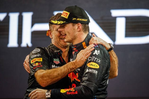 podium HORNER Christian (gbr), Team Principal of Red Bull Racing, VERSTAPPEN Max (ned), Red Bull Racing Honda RB16B, portrait during the Formula 1 Etihad Airways Abu Dhabi Grand Prix 2021, 22th round of the 2021 FIA Formula One World Championship, WM, Weltmeisterschaft from December 10 to 12, 2021 on the Yas Marina Circuit, in Yas Island, Abu Dhabi - F1 - ABU DHABI GRAND PRIX 2021 - RACE DPPI Panoramic 00121046__V2_4445