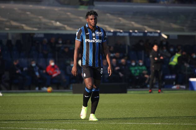 December 18, 2021, Bergamo, Italy: Bergamo, Italy, Gewiss Stadium, December 18, 2021, Duvan Zapata during Atalanta BC vs AS Roma - italian soccer Serie A match italian soccer Serie A match - Atalanta BC vs AS Roma, Bergamo, Italy - ZUMAl164 20211218_zsa_l164_100 Copyright: xMairoxCinquettix