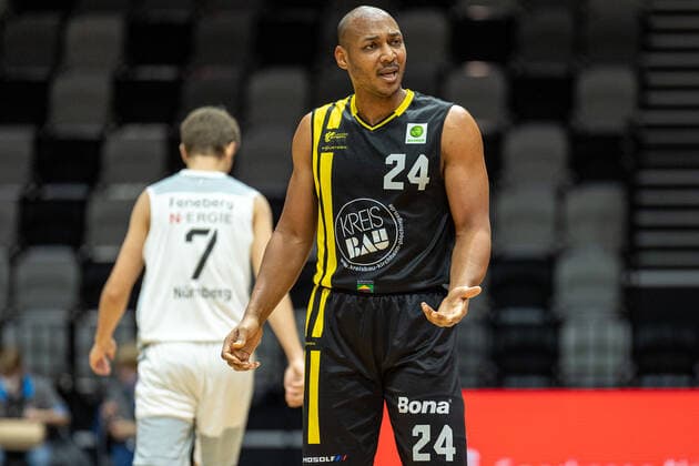 Jonathon Williams (VfL Kirchheim Knights, 24), Nuernberg Falcons BC vs. VfL Kirchheim Knights, Basketball, 2. Bundesliga Pro A, 15. Spieltag, 23.12.2021 Nuernberg Falcons BC vs. VfL Kirchheim Knights, Basketball, 2. Bundesliga Pro A, 15. Spieltag, 23.12.2021 Nuernberg Copyright: xEIBNER GuenerxSantemizx EP_GSZ
