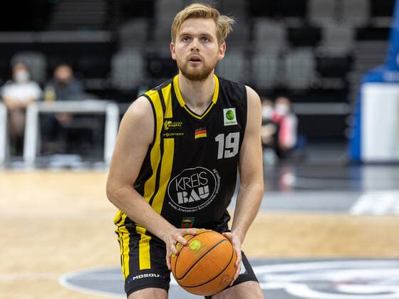 Till Pape (VfL Kirchheim Knights, 19), Nuernberg Falcons BC vs. VfL Kirchheim Knights, Basketball, 2. Bundesliga Pro A, 15. Spieltag, 23.12.2021 Nuernberg Falcons BC vs. VfL Kirchheim Knights, Basketball, 2. Bundesliga Pro A, 15. Spieltag, 23.12.2021 Nuernberg Copyright: xEIBNER GuenerxSantemizx EP_GSZ