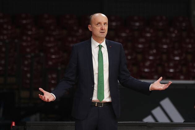 Jure Zdovc (BC Zalgiris Kaunas, Chef-Trainer) gestikuliert GER, FC Bayern Basketball vs. BC Zalgiris Kaunas, Basketball, EuroLeague, Saison 2021 2022, 11.01.2022, GER, FC Bayern Basketball vs. BC Zalgiris Kaunas, Basketball, EuroLeague, Saison 2021 2022, 11.01.2022, Muenchen Copyright: xEIBNER MarcelxEngelbrechtx EP_EER