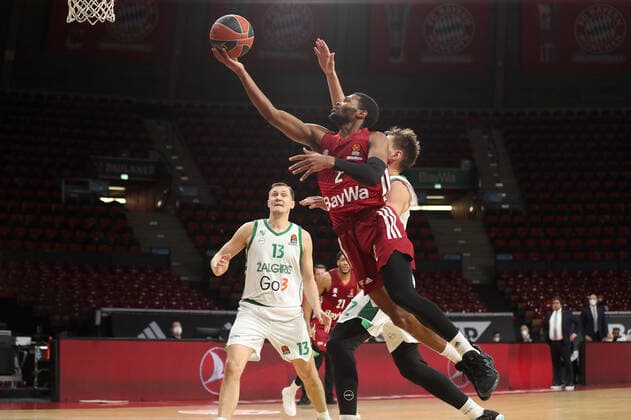 Corey Walden (Bayern Basketball, 2) punktet. GER, FC Bayern Basketball vs. BC Zalgiris Kaunas, Basketball, EuroLeague, Saison 2021 2022, 11.01.2022, GER, FC Bayern Basketball vs. BC Zalgiris Kaunas, Basketball, EuroLeague, Saison 2021 2022, 11.01.2022, Muenchen Copyright: xEIBNER MarcelxEngelbrechtx EP_EER