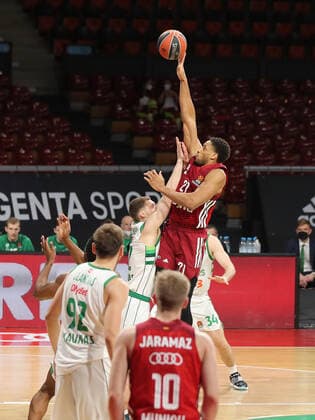Augustine Rubit (Bayern Basketball, 21) punktet GER, FC Bayern Basketball vs. BC Zalgiris Kaunas, Basketball, EuroLeague, Saison 2021 2022, 11.01.2022, GER, FC Bayern Basketball vs. BC Zalgiris Kaunas, Basketball, EuroLeague, Saison 2021 2022, 11.01.2022, Muenchen Copyright: xEIBNER MarcelxEngelbrechtx EP_EER