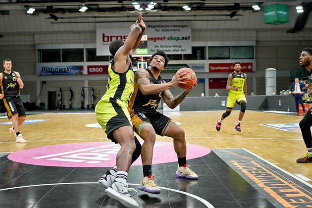 medi bayreuth - Basketball Loewen Braunschweig , Basketball, Bundesliga, BBL, Spieltag 18, Spielzeit 2021 2022, 21.01.2022, medi bayreuth - Basketball Loewen Braunschweig , Basketball, Bundesliga, BBL, Spieltag 18, Spielzeit 2021 2022, 21.01.2022, Foto: EIBNER Thorsten OCHS Bayreuth Copyright: xEibner-Pressefoto ThorstenxOchsx EP_TOS