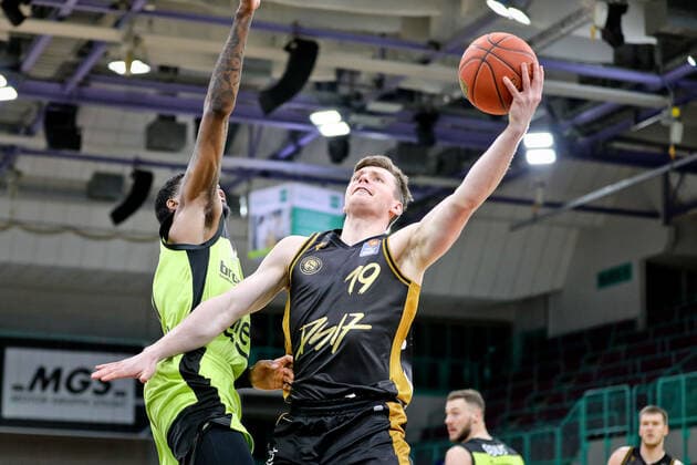 medi bayreuth - Basketball Loewen Braunschweig , Basketball, Bundesliga, BBL, Spieltag 18, Spielzeit 2021 2022, 21.01.2022, medi bayreuth - Basketball Loewen Braunschweig , Basketball, Bundesliga, BBL, Spieltag 18, Spielzeit 2021 2022, 21.01.2022, Foto: EIBNER Thorsten OCHS Bayreuth Copyright: xEibner-Pressefoto ThorstenxOchsx EP_TOS