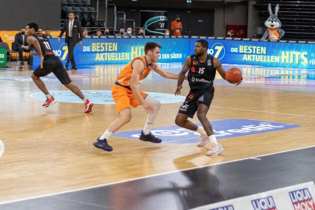 Frantz MASSENAT (Niners Chemnitz, 15) Ratiopharm Ulm vs. Niners Chemnitz, Basketball, Basketball Bundesliga, 18. Spieltag, 2021 2022, 22.01.2021, Ratiopharm Ulm vs. Niners Chemnitz, Basketball, Basketball Bundesliga, 18. Spieltag, 2021 2022, 22.01.2021 Neu- Ulm Copyright: xEibner-Pressefotox EP_FMR