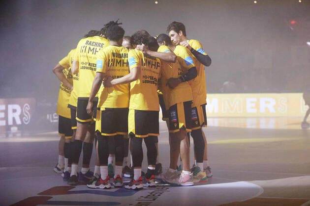 vor dem Spiel MHP Ludwigsburg,GER,Basketball,BBL,18. Spieltag,Saison 2021 2022,Alba Berlin gegen MHP Riesen Ludwigsburg,23.01.2022, 15:00, GER, Basketball,BBL,18. Spieltag,Saison 2021 2022,Alba Berlin gegen MHP Riesen Ludwigsburg,23.01.2022, 15:00,Foto: Eibner Gerd Gruhn Berliin Copyright: xGerdxGruhnx EP_GGN