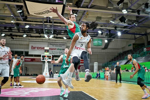 medi bayreuth - Legia Warschau , Basketball, FIBA Europe Cup, Runde 2 , Spieltag 3, Spielzeit 2021 2022, 23.01.2022 medi bayreuth - Legia Warschau , Basketball, FIBA Europe Cup, Runde 2, Spieltag 3, Spielzeit 2021 2022, 23.01.2022, Foto: EIBNER Thorsten OCHS Copyright: xEibner-Pressefoto ThorstenxOchsx EP_TOS