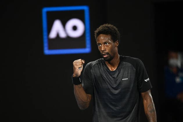 Mandatory Credit: Photo by James Gourley Shutterstock (12773752hf) Gael Monfils during his quarter-final match Australian Open, Day Nine, Tennis, Melbourne Park, Melbourne, Australia - 25 Jan 2022 Australian Open, Day Nine, Tennis, Melbourne Park, Melbourne, Australia - 25 Jan 2022 Copyright: xJamesxGourley Shutterstockx 12773752hf