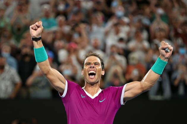 Mandatory Credit: Photo by Ella Ling Shutterstock (12778014dq) Rafael Nadal celebrates victory in the Men s Singles final Australian Open, Day Fourteen, Tennis, Melbourne Park, Melbourne, Australia - 30 Jan 2022 Australian Open, Day Fourteen, Tennis, Melbourne Park, Melbourne, Australia - 30 Jan 2022 Copyright: xEllaxLing Shutterstockx 12778014dq