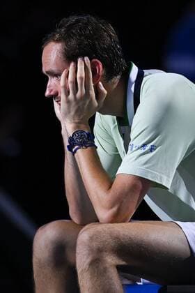 Mandatory Credit: Photo by James Gourley Shutterstock (12778011hk) Daniil Medvedev after defeat in the Men s Singles final Australian Open, Day Fourteen, Tennis, Melbourne Park, Melbourne, Australia - 30 Jan 2022 Australian Open, Day Fourteen, Tennis, Melbourne Park, Melbourne, Australia - 30 Jan 2022 Copyright: xJamesxGourley Shutterstockx 12778011hk