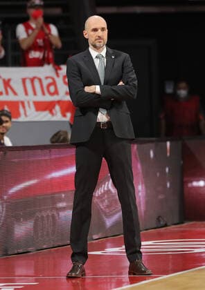 Slaven Rimac (Bayern Basketball, Co-Trainer) der heute Andrea Trinchieri (Bayern Basketball, Chef-Trainer) vertreten hat GER, FC Bayern Basketball vs. medi bayreuth, 1.Bundesliga, Saison 2021 2022, 30.01.2022, GER, FC Bayern Basketball vs. medi bayreuth, 1.Bundesliga, Saison 2021 2022, 30.01.2022, Muenchen Copyright: xEIBNER MarcelxEngelbrechtx EP_EER