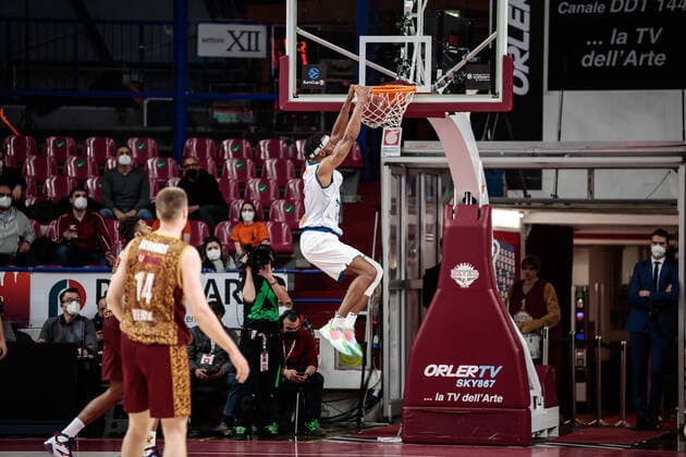 February 2, 2022, Venice, Italy: Venice, Italy, Palasport Taliercio, February 02, 2022, Jaron Blossomgame (Ratiopharm ULM) during Umana Reyer Venezia vs Ratiopharm Ulm - Basketball EuroCup Championship. Basketball EuroCup Championship - Umana Reyer Venezia vs Ratiopharm Ulm, Venice, Italy - ZUMAl164 20220202_zsa_l164_215 Copyright: xMattiaxRadonix