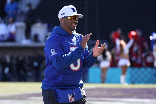 February 3, 2022: Seattle Seahawks quarterback Russell Wilson (3) during the NFC Pro Bowl Practice at Las Vegas Ballpark in Las Vegas, Nevada. CSM Las Vegas United States of America - ZUMAc04_ 20220203_zaf_c04_078 Copyright: xDarrenxLeex