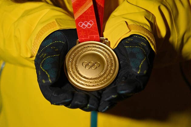 BEIJING WINTER OLYMPICS 2022, Jakara Anthony of Australia poses for a photograph after receiving her gold medal for the Women?s Moguls, at Zhangjiakou, during the 2022 Beijing Winter Olympic Games, Olympische Spiele, Olympia, OS in Beijing, China, Monday, February 7, 2022. ( NO ARCHIVING, EDITORIAL USE ONLY, NO USE IN BOOKS WITHOUT CONSENT BEIJING HEBEI CHINA Copyright: xDANxHIMBRECHTSx 20220208001620997064