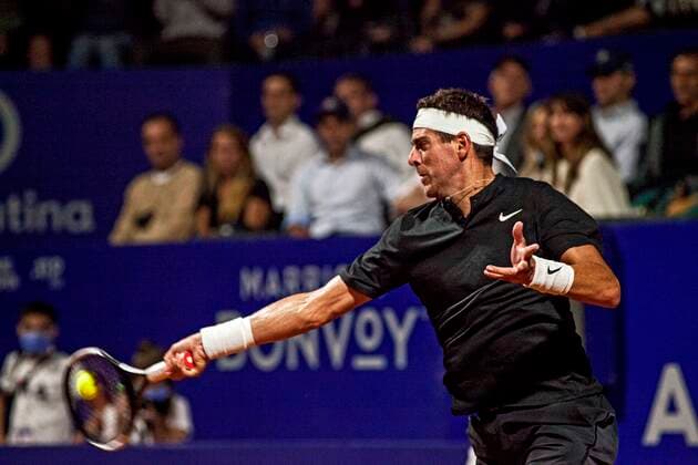 February 8, 2022, Ciudad Auto³noma Buenos Aires, Capital Ferderal, Argentina: After 965 days of inactivity and four operations, the Argentine tennis player, former number 3 in the world, .champion of the Davis Cup in 2016, of the United States Open in 2009 and double Olympic medalist (silver in .Rio de Janeiro 2016 and bronze in London 2012) Juan MartoÂn Del Potro, lost in his debut at the Argentine Open .against his compatriot and friend Federico Delbonis 6-1 and 6-3..Although he avoided announcing his definitive retirement on his comeback, in the first round of the ATP, Tennis Herren 250 .in Argentina at the Lawn Tennis Club and on the verge of inconsolable tears, Del Potro said goodbye to some .5,000 fans who cheered and cheered him on. Ciudad Autonoma Buenos Aires Argentina - ZUMAa179 0150278236st Copyright: xRobertoxAlmeidaxAveledox