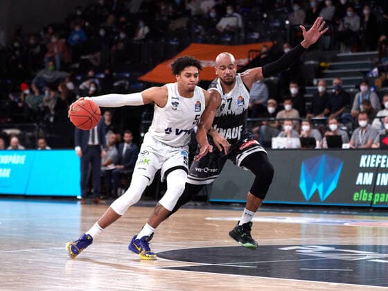 Hamburg Towers vs. s.Oliver Wuerzburg, 1. Bundesliga, Basketball, easycredit BBL, edel-optics.de Arena, Spielzeit 2021 2022, 21.Spieltag, 11.02.2022 Foto:EIBNER Stephanie Zerbe Hamburg Towers vs. s.Oliver Wuerzburg, 1. Bundesliga, Basketball, easycredit BBL, Spielzeit 2021 2022, 21.Spieltag, 11.02.2022 Hamburg Copyright: xStephaniexZerbe xEibner-Pressefox EP_SZE
