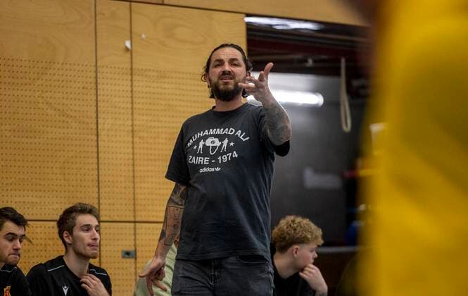 Manu Pasios (SV 03 Tigers Tuebingen, Head Coach)¨¨SV 03 Tigers Tuebingen vs. TSG Reutlingen Ravens, 1. Regionalliga, 1. Regionalliga Suedwest, 15. Spieltag, Spielzeit 2021 2022, 13.02.2022, ¨¨ SV 03 Tigers Tuebingen - TSG Reutlingen Ravens, 1. Regionalliga, 1. Regionalliga Suedwest, 15. Spieltag, Spielzeit 2021 2022, 13.02.2022 Tuebingen Copyright: xDennisxDuddek xEibnerxPressefotox EP_DDK