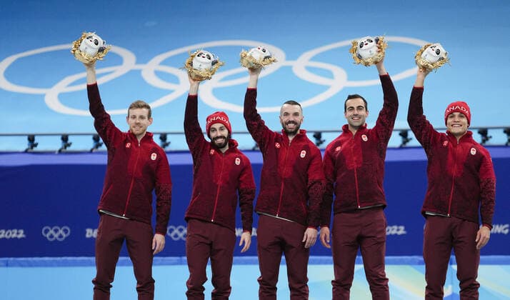 (220216) -- BEIJING, Feb. 16, 2022 -- Gold medalists Team Canada celebrate during the flower ceremony of the men s 5,000m relay final of short track Speed skating, Eisschnelllauf at Capital Indoor Stadium in Beijing, capital of China, Feb. 16, 2022. ) (BEIJING2022)CHINA-BEIJING-OLYMPIC Winter games, Winterspiele,Spiele, Summer games SHORT TRACK SPEED SKATING (CN) XiongxQi