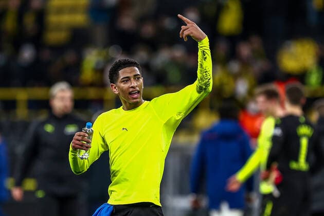 Jude Bellingham (Borussia Dortmund BVB, 22) unzufrieden, enttäuscht enttaeuscht nach dem Spiel, GER, Borussia Dortmund BVB vs. Glasgow Rangers FC, K.-o.-Runden-Play-off, Europa League, Spielzeit 2021 2022, 17.02.2022, DFB DFL regulations prohibit any use of photographs as image sequences and or quasi-video., GER, Borussia Dortmund BVB vs. Glasgow Rangers FC, K.-o.-Runden-Play-off, Europa League, Spielzeit 2021 2022, 17.02.2022 Dortmund Copyright: xEibner-Pressefoto GabrielxBoiax EP_EEP