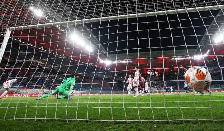 RB Leipzig - San Sebastian 17.02.2022 Leipzig, 17.02.2022, Red Bull Arena, Fussball, UEFA EURO, EM, Europameisterschaft,Fussball League, Ko Runde PlayOff, Hinspiel , RB Leipzig vs. Real Sociedad San Sebastian , Im Bild; Fans von San Sebastian. Robin Le Normand (24, San Sebastian) trifft zum 0:1, , UEFA regulations prohibit any use of photographs as image sequences and or quasi-video.