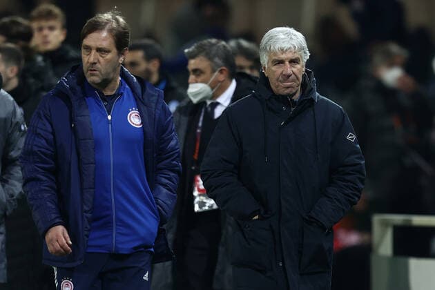 February 17, 2022, Bergamo, Italy: Bergamo, Italy, Gewiss Stadium, February 17, 2022, Gian Piero Gasperini (Atalanta BC) looks on while leaving the pitch during Atalanta BC vs Olympiakos - football Europa League match. football Europa League match - Atalanta BC vs Olympiakos, Bergamo, Italy - ZUMAl164 20220217_zsa_l164_022 Copyright: xFrancescoxScaccianocex