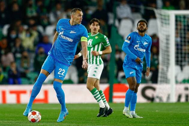 Mandatory Credit: Photo by Pressinphoto Shutterstock (12821595g) Artem Dzyuba of Zenit Real Betis v Zenit, UEFA Europa League 2021-2022, Round of 32, secong leg. Football, Benito Villamarin Stadium, Sevilla, Spain - 24 Feb 2022 Editorial use only Real Betis v Zenit, UEFA Europa League 2021-2022, Round of 32, secong leg. Football, Benito Villamarin Stadium, Sevilla, Spain - 24 Feb 2022 Editorial use only Copyright: xPressinphoto Shutterstockx 12821595g