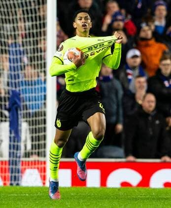 Mandatory Credit: Photo by Luke Nickerson Rangers FC Shutterstock (12821152ba) Borussia Dortmund Midfielder Jude Bellingham celebrates scoring his sides first goal Rangers v Borussia Dortmund, UEFA Europa League, Play-offs, Second Leg, Football, Ibrox Stadium, Glasgow, UK - 24 Feb 2022 Rangers v Borussia Dortmund, UEFA Europa League, Play-offs, Second Leg, Football, Ibrox Stadium, Glasgow, UK - 24 Feb 2022 Copyright: xLukexNickerson RangersxFC Shutterstockx 12821152ba