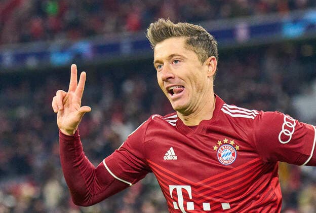 Robert LEWANDOWSKI, FCB 9 scores, shoots goal , Tor, Treffer, Torschuss, 3-0, celebrates his goal, happy, laugh, celebration, in the match FC BAYERN MUENCHEN - FC Red Bull SALZBURG of football UEFA Champions League, round of 16 in season 2021 2022 in Munich, Mar 8, 2022. Achtelfinale, FCB, Red Bull,