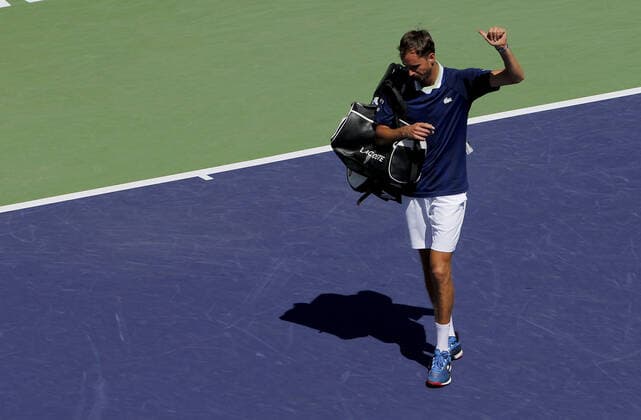 Mandatory Credit: Photo by Ella Ling Shutterstock (12845056q) Daniil Medvedev of Russia waves goodbye BNP Paribas Open, Tennis, Day 6, Indian Wells Tennis Garden, California, USA - 14 Mar 2022 BNP Paribas Open, Tennis, Day 6, Indian Wells Tennis Garden, California, USA - 14 Mar 2022 Copyright: xEllaxLing Shutterstockx 12845056q