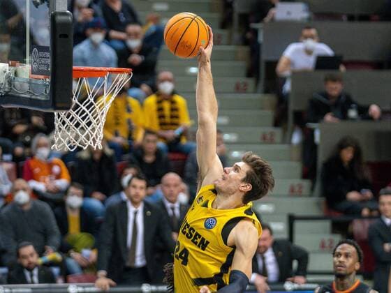 Ethan Happ (MHP Riesen Ludwigsburg, 24), GER, MHP Riesen Ludwigsburg vs. Galatasaray Nef, Basketball, Champions League, Best of 16, Spielzeit 2021 2022, 14.03.2022, GER, MHP Riesen Ludwigsburg vs. Galatasaray Nef, Basketball, Champions League, Best of 16, Spielzeit 2021 2022, 14.03.2022 Ludwigsburg Copyright: xEibner-Pressefoto SaschaxWaltherx EP_EER