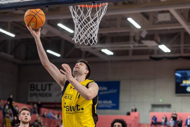 Mateo Seric (Tigers Tuebingen, 17) Tigers Tuebingen vs. Ehingen Urspring, 2. Basketball Bundesliga, Pro A, Barmer 2 Basketball, 22. Spieltag , Spielzeit 2021 2022, 17.03.2022 Tigers Tuebingen vs. Ehingen Urspring, 2. Basketball Bundesliga, Pro A, Barmer 2 Basketball, 22. Spieltag , Spielzeit 2021 2022, 17.03.2022 Tuebingen Copyright: xNinaxSanderx xEibnerxPressefotox EP_NSR