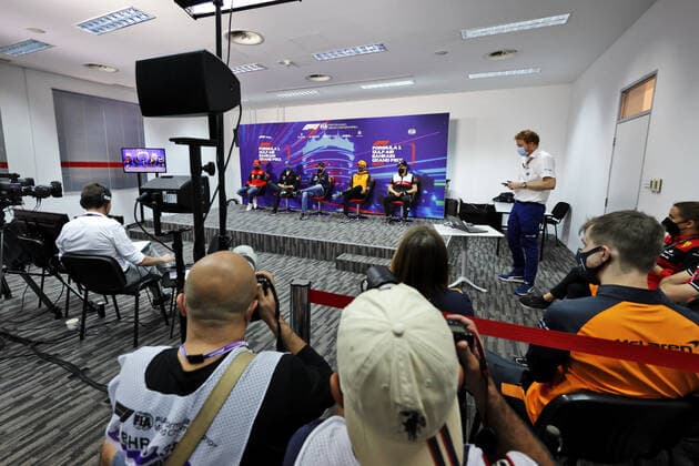 LECLERC Charles (mco), Scuderia Ferrari F1-75, portrait SCHUMACHER Mick (ger), Haas F1 Team VF-22 Ferrari, portrait VERSTAPPEN Max (ned), Red Bull Racing RB18, portrait NORRIS Lando (gbr), McLaren F1 Team MCL36, ZHOU Guanyu (chi), Alfa Romeo F1 Team ORLEN C42, portrait portrait press conference, PK, Pressekonferenz press conference during the Formula 1 Gulf Air Bahrain Grand Prix 2022, 1st round of the 2022 FIA Formula One World Championship, WM, Weltmeisterschaft on the Bahrain International Circuit, from March 18 to 20, 2022 in Sakhir, Bahrain - F1 - BAHRAIN GRAND PRIX 2022 DPPI Panoramic 016A3852