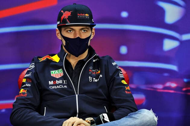 VERSTAPPEN Max (ned), Red Bull Racing RB18, portrait press conference, PK, Pressekonferenz during the Formula 1 Gulf Air Bahrain Grand Prix 2022, 1st round of the 2022 FIA Formula One World Championship, WM, Weltmeisterschaft on the Bahrain International Circuit, from March 18 to 20, 2022 in Sakhir, Bahrain - F1 - BAHRAIN GRAND PRIX 2022 DPPI Panoramic 016A3975