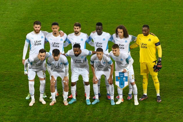 V.v.l.n.r. Pol Lirola, Cengiz Uender, Cedric Bakambu, Amine Harit, Valentin Rongier, OM, H.v.l.n.r. Duje Caleta Car, William Saliba, Luan Peres, Pape Geye, Torhueter Steve Mandanda, OM, Startelf, FC Basel - Olympique de Marseille, Europa Conference League, Fussball, 17.03.2022