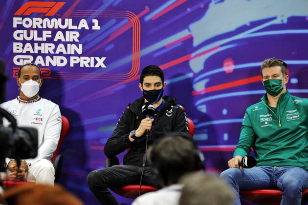 HAMILTON Lewis (gbr), Mercedes AMG F1 Team W13, portrait OCON Esteban (fra), Alpine F1 Team A522, portrait HULKENBERG Nico (ger), Reserve Driver of Aston Martin F1 Team, portrait press conference, PK, Pressekonferenz during the Formula 1 Gulf Air Bahrain Grand Prix 2022, 1st round of the 2022 FIA Formula One World Championship, WM, Weltmeisterschaft on the Bahrain International Circuit, from March 18 to 20, 2022 in Sakhir, Bahrain - F1 - BAHRAIN GRAND PRIX 2022 DPPI Panoramic PressCon2ED_097