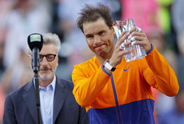Mandatory Credit: Photo by Ella Ling Shutterstock (12853677ac) Rafael Nadal of Spain thanks the crowd holding his runners up trophy BNP Paribas Open, Tennis, Day 12, Indian Wells Tennis Garden, California, USA - 20 Mar 2022 BNP Paribas Open, Tennis, Day 12, Indian Wells Tennis Garden, California, USA - 20 Mar 2022 Copyright: xEllaxLing Shutterstockx 12853677ac