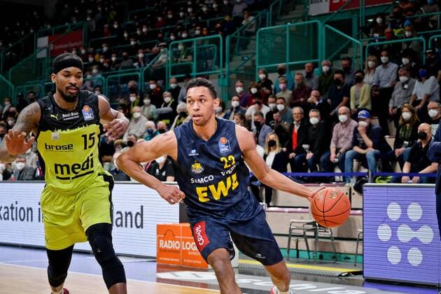 medi bayreuth - EWE Baskets Oldenburg, Basketball, Bundesliga, BBL, Spieltag 14, Spielzeit 2021 2022, 23.03.2022 22 Holyfield, T.J. (EWE Oldenburg) medi bayreuth - EWE Baskets Oldenburg , Basketball, Bundesliga, BBL, Spieltag 14, Spielzeit 2021 2022, 23.03.2022 Bayreuth Copyright: xEibner-Pressefoto ThorstenxOchsx EP_TOS