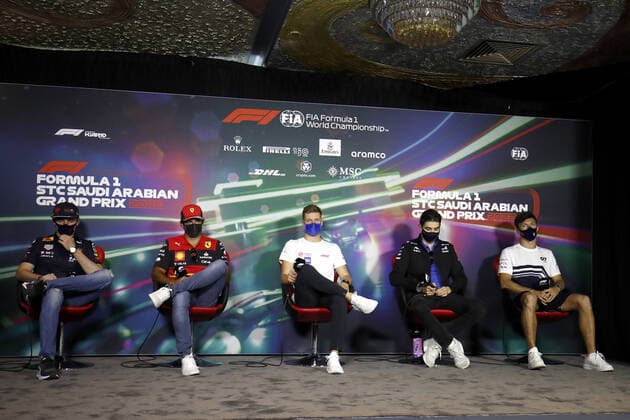 VERSTAPPEN Max (ned), Red Bull Racing RB18, SAINZ Carlos (spa), Scuderia Ferrari F1-75, SCHUMACHER Mick (ger), Haas F1 Team VF-22 Ferrari, OCON Esteban (fra), Alpine F1 Team A522, GASLY Pierre (fra), Scuderia AlphaTauri AT03, portrait during the Formula 1 STC Saudi Arabian Grand Prix 2022, 2nd round of the 2022 FIA Formula One World Championship, WM, Weltmeisterschaft on the Jeddah Corniche Circuit, from March 25 to 27, 2022 in Jeddah, Saudi Arabia - F1 - SAUDI ARABIAN GRAND PRIX 2022 DPPI Panoramic GP2202_123306_X4I3997