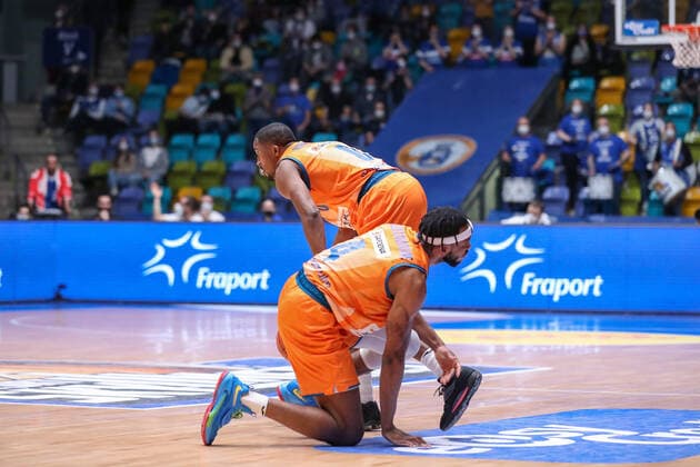 Christon Semaj,(Ratiopharm Ulm, 0), Blossomgame Jaron,(Ratiopharm Ulm, 4), , GER,Basketball, BBL, Fraport Skyliners gegen Ratiopharm Ulm,25.03.2022 Frankfurt Copyright: xEibner-Pressefoto UlrichxScherbax EP_usm