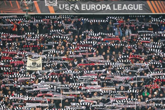Blick in den Fanblock, Eintracht Frankfurt vs. FC Barcelona, Barca Fussball, Europa League, Viertelfinale, Hinspiel, Saison 2021 2022, 07.04.2022, Eintracht Frankfurt vs. FC Barcelona, Fussball, Europa League, Viertelfinale, Hinspiel, Saison 2021 2022, 07.04.2022 Frankfurt am Main Copyright: xEibner-Pressefotox EP_EER