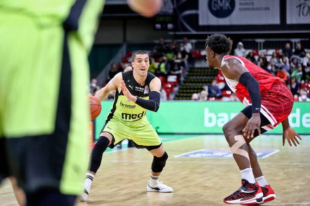 medi bayreuth - s oliver Wuerzburg, Basketball, Bundesliga BBL, Spieltag 29, Spielzeit 2021 2022, 09.04.2022 medi bayreuth - s oliver Wuerzburg, Basketball, Bundesliga, BBL, Spieltag 29, Spielzeit 2021 2022, 09.04.2022 Bayreuth Copyright: xEibner-Pressefoto ThorstenxOchsx EP_TOS
